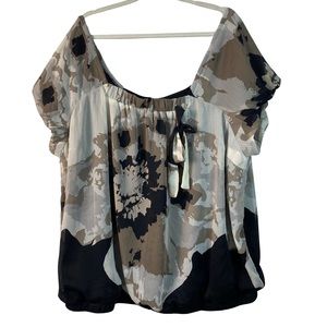 Apostrophe Black Gray Tan Abstract Floral Short Sleeve Square Neck Top 26-28 W